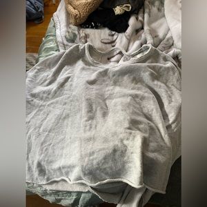 Arie size large sweatshirt never worn